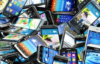 Android’s Smartphone Market Share Grew to 79 Percent in 2013 Android claimed around 79 percent of smartphone market share in 2013, according to Strategy Analytics. It was an increase of 9.1 percent over its market share in 2012, but yet the company’s slowest annual growth rate since its birth in 2008. Apple, despite shipping more phones in 2013, had a 15.5 percent market share, down from 19.4 percent in the previous year. The sales of Windows phone increased, with OS claiming 3.6 percent share, up from 2.7 percent in 2012.