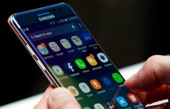 Samsung, Microsoft Settle Contract Dispute over Android Patent Payments Samsung-Phone