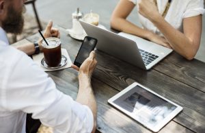 Study Finds That Android Users are More Loyal than iOS Users lunch