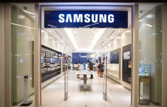 Samsung Reports Drop in Net Profit for First Time in Three Years shutterstock_197359421